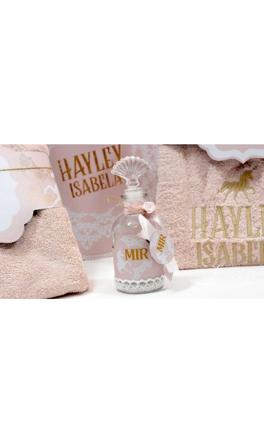 Trusou de botez roz pudra cu broderie personalizata gold si unicorni Unicorn Valley 7